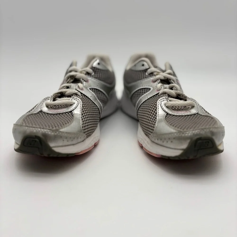 New Balance 665 Susan G Komen Walking Shoes Grey Silver Pink WW665KM Mens 8